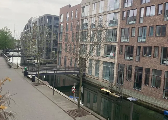 With Amazing Water View Apartmán